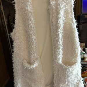 Fuzzy White Sleeveless Vest